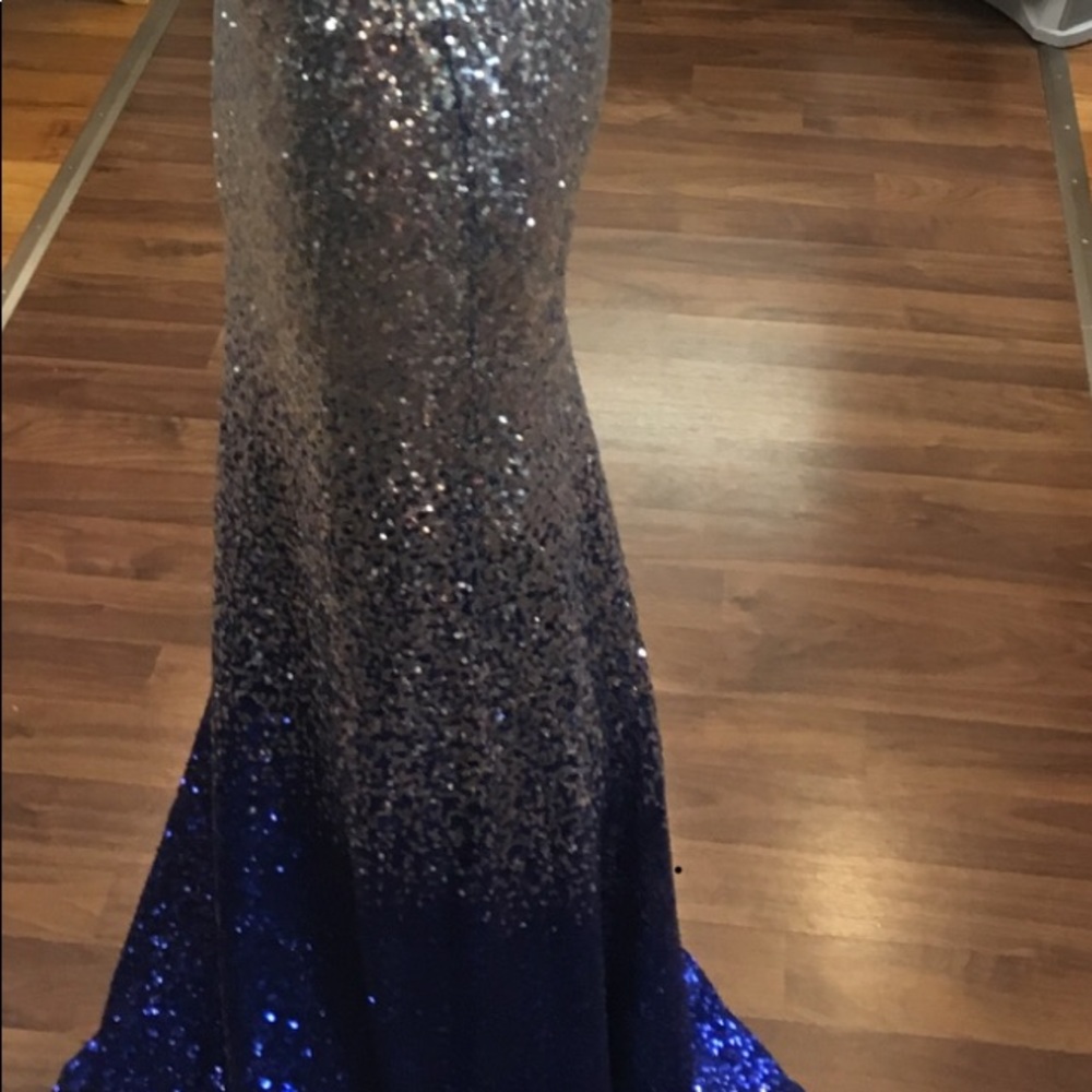 Prom dress - Picture 5 of 5